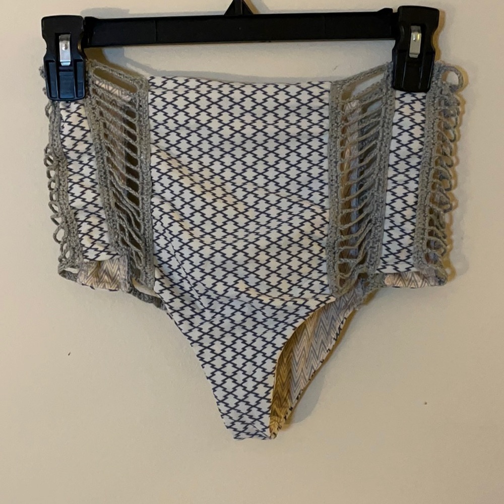 Acacia diamond print high waisted bottoms